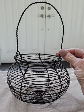 Vintage Wire Egg Basket